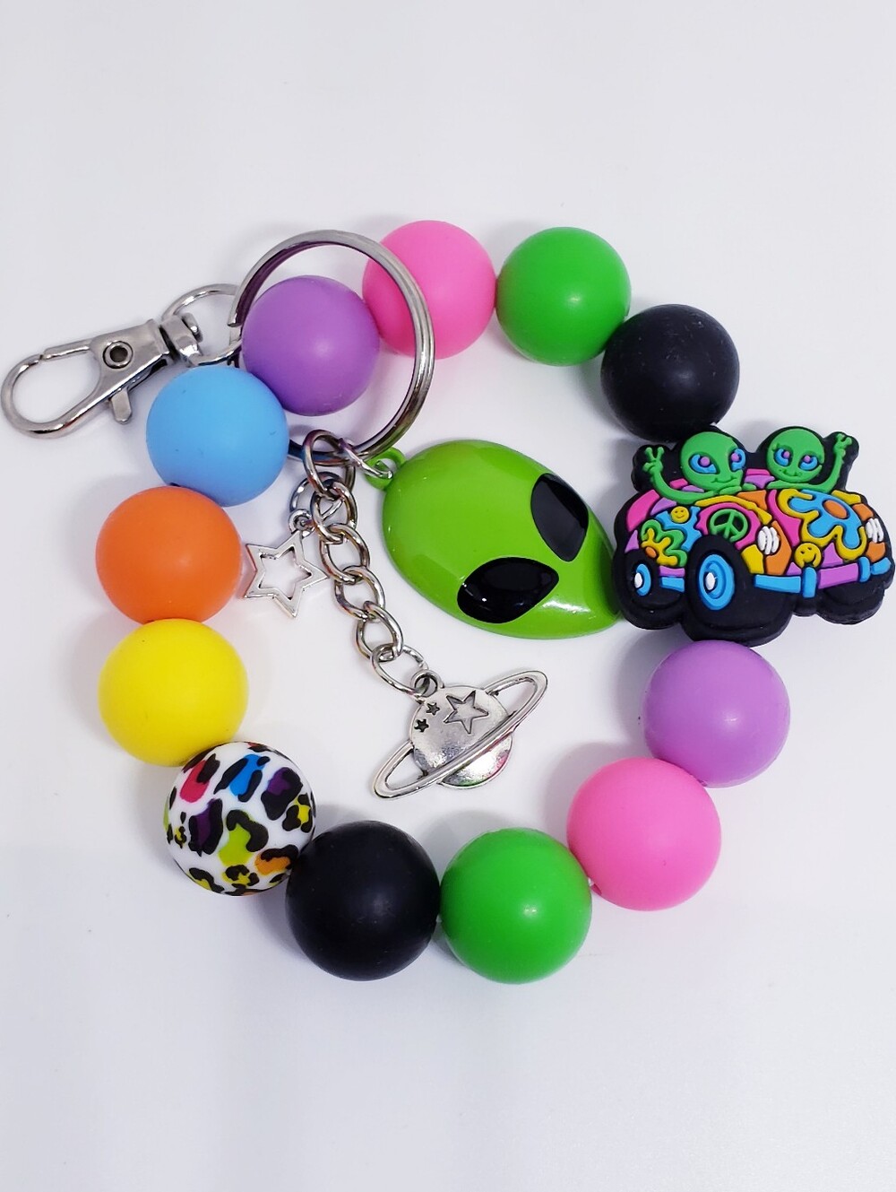 Handmade Silicone Focal Beaded Peace Alien Wristlet Keychain Bracelet
